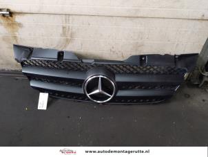 O165194 Gebruikte grille Mercedes Sprinter