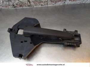 O165205 Gebruikte greep achterdeur bus-bestel Mercedes Sprinter