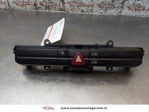 O165209 Gebruikte paniekverlichtings schakelaar Mercedes Sprinter