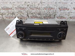 O165210 Gebruikte radio Mercedes Sprinter