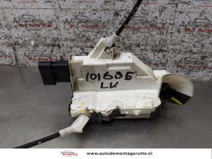 O165281 Gebruikte slotmechaniek portier 4deurs links-voor Citroen C3