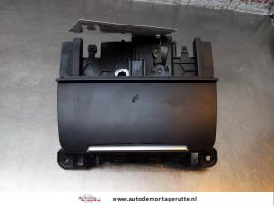 O165284 Gebruikte asbak voor Audi A4