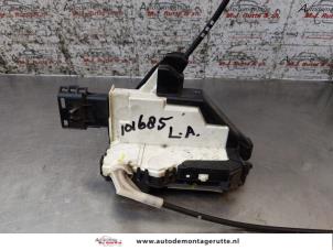 O165289 Gebruikte deurslot mechaniek 4deurs links-achter Citroen C3