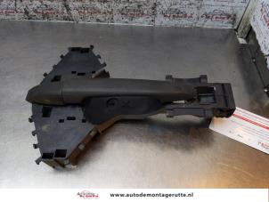 O165297 Gebruikte schuifdeurgreep rechts Mercedes Sprinter