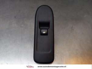O165333 Gebruikte ruit schakelaar elektrisch Citroen C3