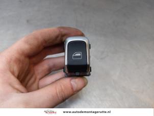 O165343 Gebruikte elektrisch raam schakelaar Audi A4