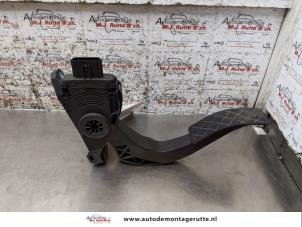 O165351 Gebruikte gaspedaal Audi A4