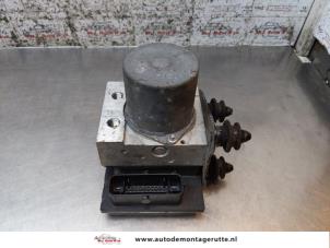 O165353 Gebruikte abs pomp Audi A4