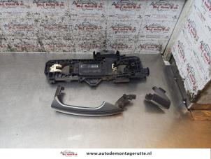 O165386 Gebruikte portiergreep 4deurs rechts-voor Mercedes C-Klasse
