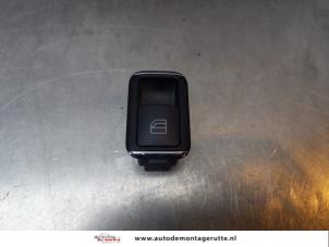 O165404 Gebruikte elektrisch raam schakelaar Mercedes C-Klasse