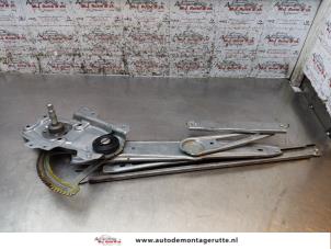 O165487 Gebruikte raammechaniek 2deurs links-voor Toyota Yaris