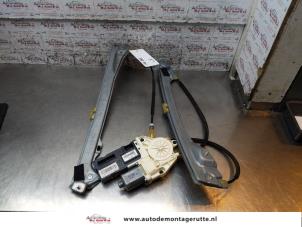 O165545 Gebruikte raammechaniek 4deurs links-voor Renault Laguna