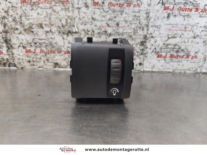 Gebruikte Cockpit dimmer Renault Laguna O165577