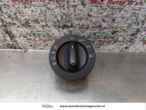 O165709 Gebruikte schakelaar licht Audi A6