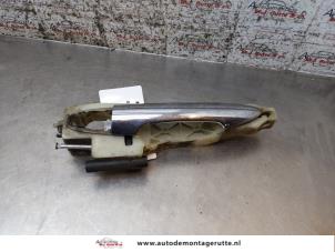 O165771 Gebruikte portiergreep 2deurs links Kia Picanto