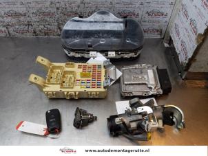 O165800 Gebruikte contactslot + computer Kia Picanto