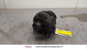 O165817 Gebruikte alternator Renault Trafic