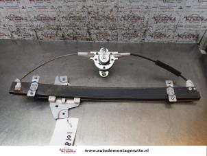 O165871 Gebruikte ruitmechaniek 4deurs rechts-voor Kia Picanto