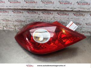 O165875 Gebruikte achterlicht links Opel Corsa