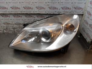 O165909 Gebruikte linker koplamp Mercedes B-Klasse