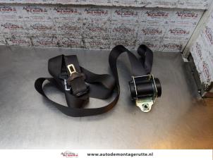 O165939 Gebruikte veiligheidsgordel midden-achter Opel Zafira