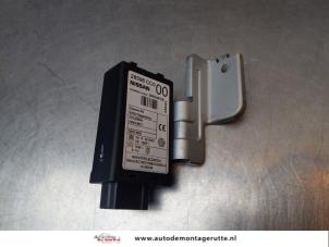 O166026 Gebruikte centrale deurvergrendelings module Nissan Murano