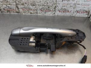 O166098 Gebruikte portiergreep 4deurs links-voor Renault Megane