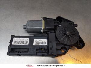 O166100 Gebruikte portierruitmotor Renault Megane