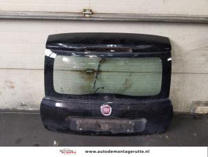 O166152 Gebruikte achterklep Fiat Panda