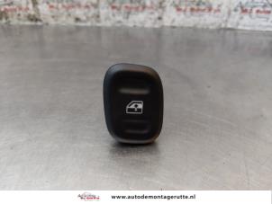O166190 Gebruikte ruit schakelaar elektrisch Fiat Panda