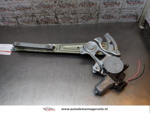 O166232 Gebruikte ruitmechaniek 4deurs rechts-voor Subaru Justy