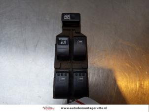 O166239 Gebruikte schakelblok ruiten Subaru Justy
