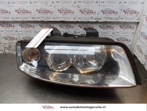 O166257 Gebruikte koplamp rechts Audi A4