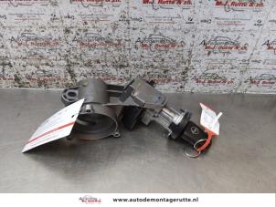 O166317 Gebruikte kontaktslot+sleutel Opel Corsa