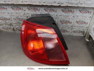 O166355 Gebruikte achterlicht links Mitsubishi Colt