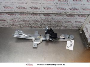 O166402 Gebruikte raammechaniek 4deurs links-achter Peugeot 3008