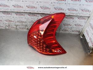 O166446 Gebruikte achterlicht rechts Peugeot 3008