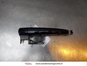 O166452 Gebruikte portiergreep 4deurs links-achter Peugeot 3008