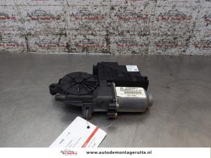 O166557 Gebruikte motor electrisch raam Volkswagen Polo