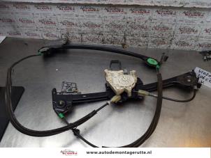 O166597 Gebruikte ruitmechaniek 2deurs links-voor Peugeot 206