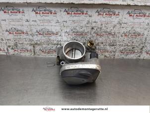 O166602 Gebruikte gasklephuis Opel Zafira