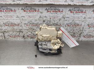 O166647 Gebruikte deurslot mechaniek 4deurs rechts-achter Seat Altea