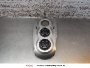 O166701 Gebruikte kachel bedieningspaneel Toyota Yaris