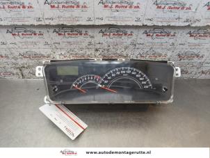 O166738 Gebruikte tellerklok Daihatsu Materia
