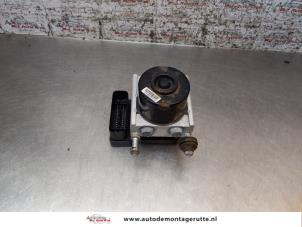 O166847 Gebruikte abs pomp Daihatsu Materia