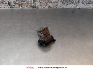 O166850 Gebruikte kachel weerstand Daihatsu Materia