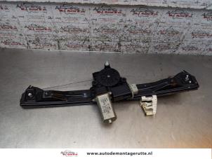 O166912 Gebruikte ruitmechaniek 4deurs links-voor Fiat Bravo