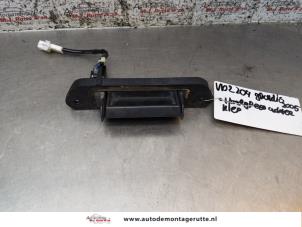 O166943 Gebruikte achterklep handgreep Mitsubishi Grandis