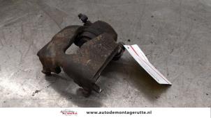 O167016 Gebruikte remklauw (tang) rechts-voor Opel Astra