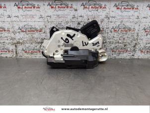 O167061 Gebruikte deurslot mechaniek 4deurs links-voor Volkswagen Polo